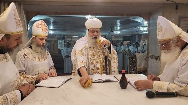 تدشين كنيسة البابا أثناسيوس بحلوان على يد الأنبا ميخائيل..صور تدشين كنيسة البابا أثناسيوس بحلوان على يد الأنبا ميخائيل..صور