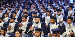 جامعة الأعمال والتكنولوجيا تزف 950 خريجًا إلى سوق العمل - لايف نيوز