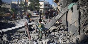 استشهاد 12 فلسطينيًا في قصف مدرسة تؤوي نازحين بمدينة غزة - لايف نيوز