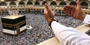 الحجاج يستعدون للوقوف بعرفة وسط تحذيرات من الطقس.. والجهات السعودية توصي بهذه الأمور - لايف نيوز