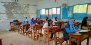 الانضباط خط أحمر.. حرمان 4 طلاب من استكمال امتحانات الشهادة الإعدادية بالجيزة - لايف نيوز
