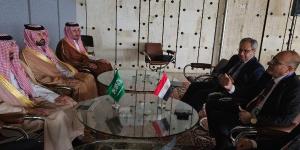 وزير العمل يبحث مع نظيره السعودية تعزيز التعاون في مجال تنقل الأيدي العاملة - لايف نيوز