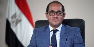 وزير المالية يكلف أحمد رفعت العسقلاني نائباً لرئيس مصلحة الجمارك - لايف نيوز