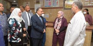 محافظ أسيوط يتفقد عددا من المستشفيات.. زيارة المستشفى العام والتأكد من تواجد الأطقم الطبية.. وتفقد أقسام الإصابات والعناية المركزة بـ الإيمان - لايف نيوز