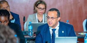 رئيس القابضة للمطارات: العاملون هم الثروة الحقيقة لقطاع الطيران - لايف نيوز