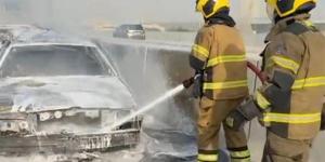 إصابة 3 أشخاص في تصادم وحريق مركبتين على طريق الجهراء - لايف نيوز