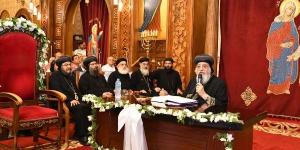 البابا تواضروس لشباب كنيسة العذراء والقديس يوسف النجار بسموحة: مصر وطن لا يضاهيه وطن - لايف نيوز