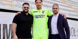 بعد رحيله عن الأهلي.. حمزة علاء ينتقل رسميا للدوري البرتغالي - لايف نيوز