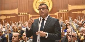وزير الإسكان : الدولة لن تقوم بطرد أهالينا من شقق الايجار القديم - لايف نيوز