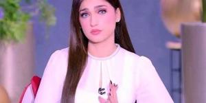 ياسمين عز للسيدات: هاتي لجوزك تين شوكي وشيلي البذر بالملقاط - لايف نيوز