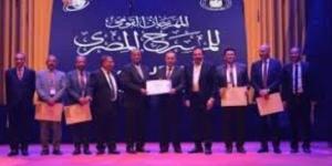 عادل عبده: مهرجان المسرح القومي بأسيوط تحول إلى عُرس فني ونسعى للتوسع - لايف نيوز