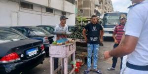 ضواحي بورسعيد يواصل تنفيذ الحملات لإزالة الإشغالات ومخالفات الطريق - لايف نيوز