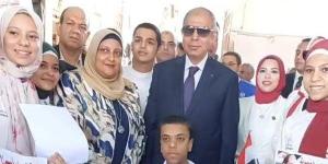 محافظ المنيا: جهود مكثفة لتمكين المرأة وحماية الطفل ضمن المبادرة الرئاسية لبناء الإنسان - لايف نيوز
