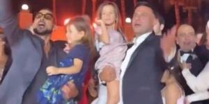 رقصة محمد إمام مع ابنته خديجة فى حفل زفاف حفيد عادل إمام.. فيديو - لايف نيوز