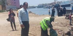 حملة لتطهير جسر النيل بمدينة عزبة البرج - لايف نيوز