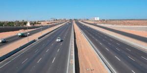 يحتاج لإصلاحات جسيمة.. أستاذ الطرق بكلية الهندسة: الطريق الإقليمي تم إنشاؤه على تربة طينية - لايف نيوز