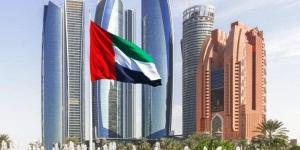 الإمارات تنقذ طاقم سفينة تعرضت للاستهداف في البحر الأحمر - لايف نيوز