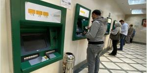 المواطنون يواجهون صعوبة الوصول للخدمات المصرفية بعد حريق سنترال رمسيس - لايف نيوز