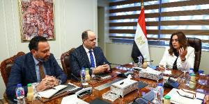 وزيرة التنمية المحلية تتابع جهود تحسين مستوي النظافة بمحافظتي القاهرة والجيزة - لايف نيوز