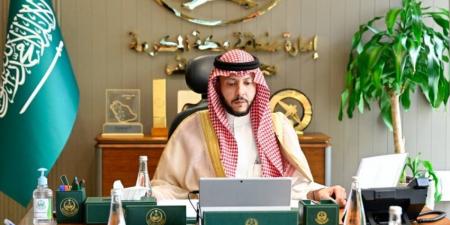 محافظ الطائف يطلع على خطط مبادرات التشجير بالمحافظة - لايف نيوز