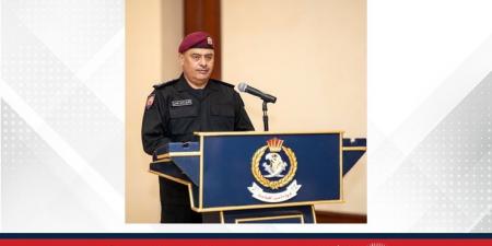 رئيس الأمن العام يحضر حفل تخريج دورة "التدخل السريع واقتحام المباني" ويشيد بالمستوى الاحترافي للمشاركين - لايف نيوز