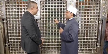 مقتنيات أثرية| كرسي الشعراوي والقبلة القديمة.. معلومات مذهلة من مسجد السيدة زينب - لايف نيوز