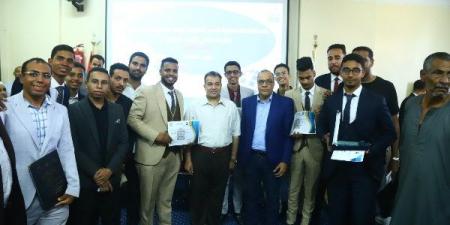 أخبار قنا.. إحالة 3 حالات بامتحانات الإعدادية للتحقيق.. وانطلاق مؤتمر الصيادلة - لايف نيوز