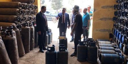 محافظ الدقهلية يتفقد مستودع البوتاجاز بجمصة - لايف نيوز