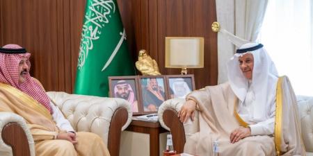 أمير منطقة حائل يستقبل وزير البيئة والمياه والزراعة - لايف نيوز