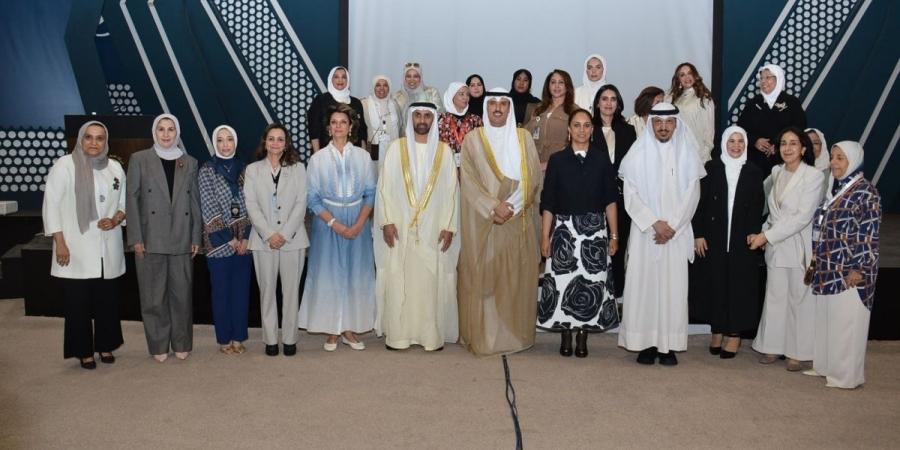 محافظ الأحمدي: القيادة السياسية حريصة على تمكين المرأة الكويتية - لايف نيوز