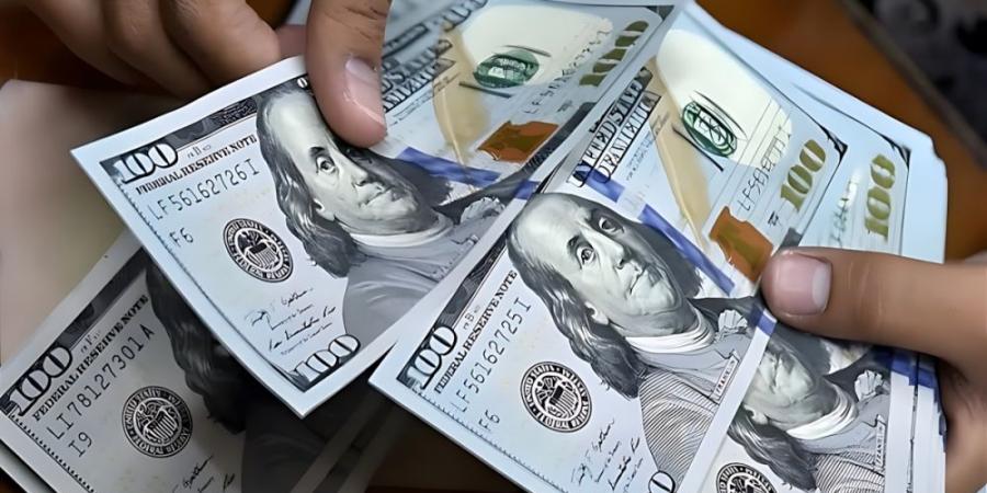 أسعار العملات.. الدولار يتراجع مع بطء نمو مبيعات التجزئة - لايف نيوز