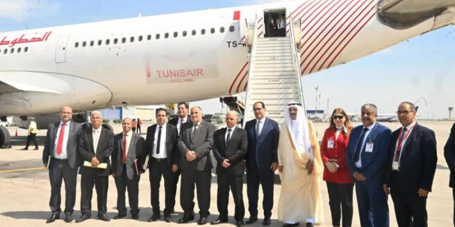 مغادرة الفوج الأول من الحجاج التونسيين نحو المشاعر المقدسة - لايف نيوز