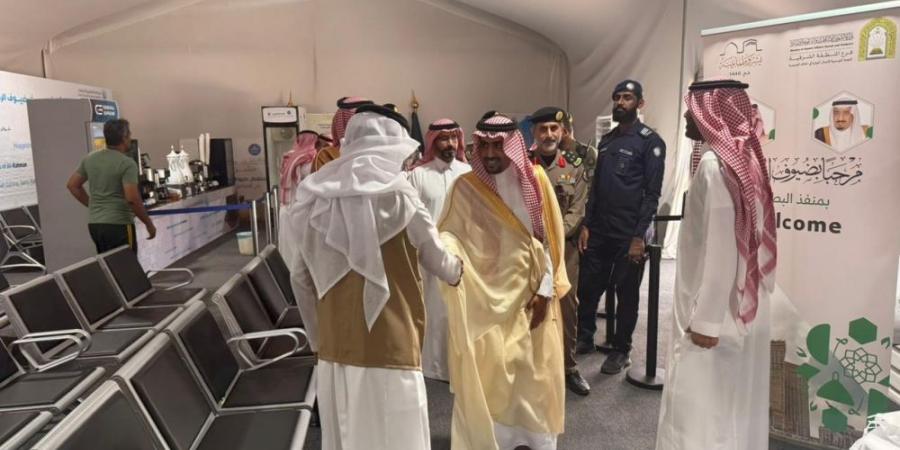 مع بدء استقبال الحجاج الروس.. محافظ العديد يتفقد جاهزية منفذ البطحاء - لايف نيوز
