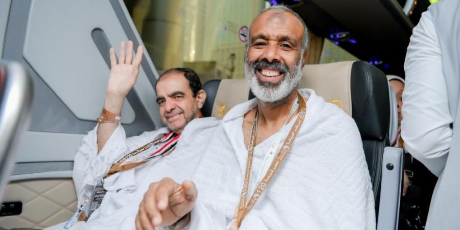 من أصل 25 ألف.. 250 حاجًا في الفوج الأول من مصر يؤدون الفريضة هذا العام - لايف نيوز