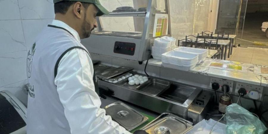 الطائف.. رفع مستوى الامتثال الصحي لـ 8 آلاف مرفق تجاري - لايف نيوز
