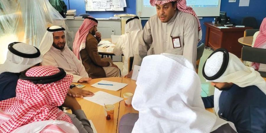 "التعليم": 700 ألف فرصة تدريبية إلزامية لرفع كفاءة المعلمين - لايف نيوز