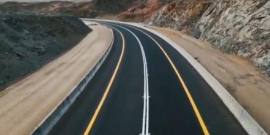 مليون ريال غرامة وإلغاء الترخيص.. عقوبات مخالفي كود الطرق السعودي-عاجل - لايف نيوز