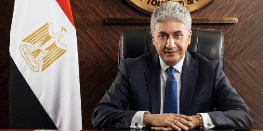توحيد الرسوم وتحسين الخدمات| اجتماع وزاري لتعزيز الرقابة وتسهيل استثمار القطاع السياحي المصري - لايف نيوز
