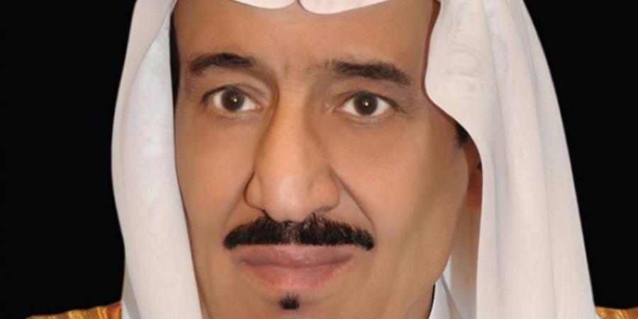 خادم الحرمين الشريفين يوجه باستضافة 1300 حاج وحاجة من 100 دولة لأداء مناسك الحج - لايف نيوز