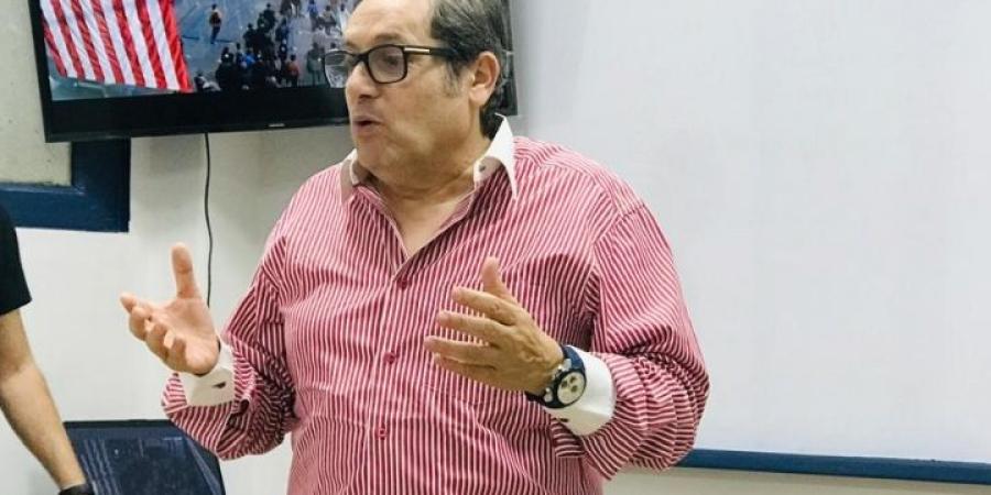 بالصور.. عادل عوض يقدم ندوة عن سينما ستيفن سبيلبرج بالمهرجان الفرنكوفوني - لايف نيوز