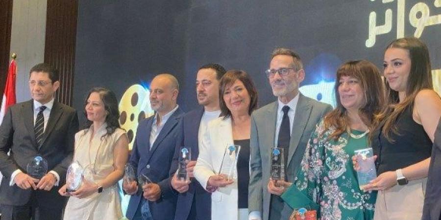 تكريم أبطال مسلسل قلبي ومفتاحه في توزيع جوائز الإنتاج الدرامى لحقوق الإنسان - لايف نيوز