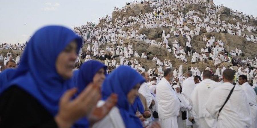 انطلاق أول أيام مناسك الحج.. تنظيم مشدد واحتياطات حرارية استثنائية - لايف نيوز