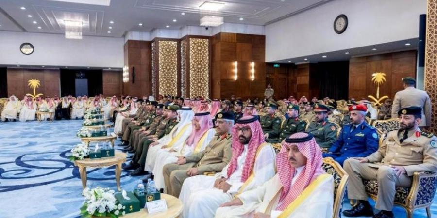 أمير المنطقة الشرقية ونائبه يستقبلان المهنئين بعيد الأضحى - لايف نيوز