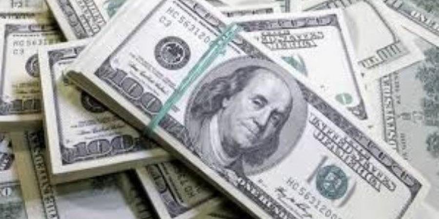 الدولار يتراجع بفعل مؤشرات تباطؤ الاقتصاد الأمريكي وتعثر المفاوضات التجارية - لايف نيوز
