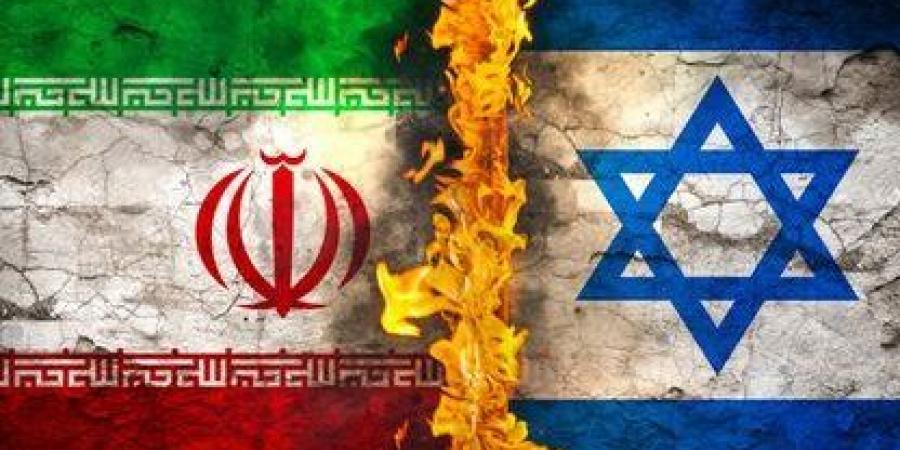 مساعد وزير الخارجية الفلسطيني الأسبق: إيران هشّة أمنيا.. وما تروّجه إعلاميا لا يعكس الواقع - لايف نيوز