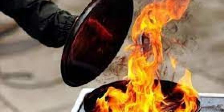ماذا تفعل إذا اشتعل الزيت في المطبخ؟.. دليل النجاة الذكي - لايف نيوز