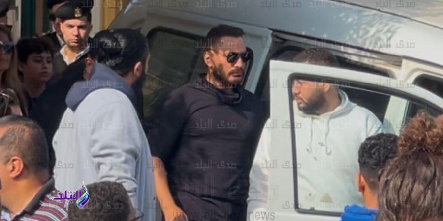 مستشفى النجوم.. تطورات حالة آدم تامر حسنى وملك أحمد زاهر تثير الجدل حول مرضها - لايف نيوز