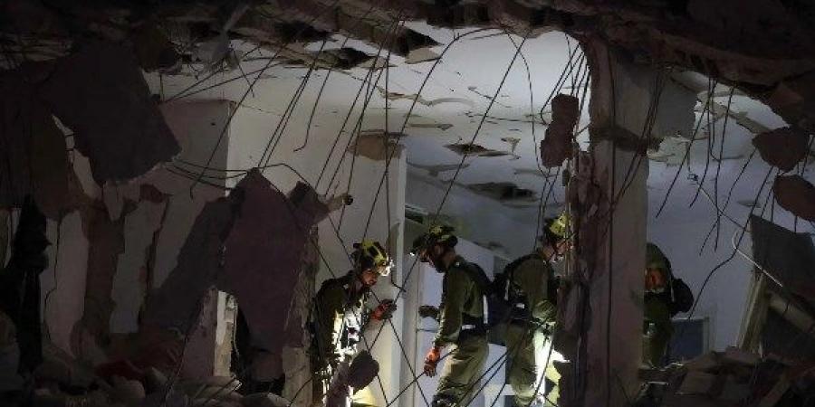 قتيـ لان ونحو 90 إصابة جراء الضربات الصاروخية الإيرانية على إسرائيل - لايف نيوز