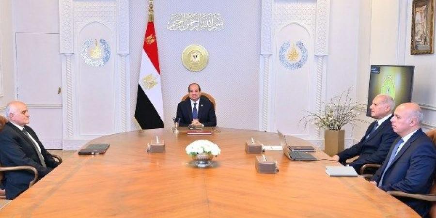 الرئيس السيسي يصدق على إطلاق مبادرة مصر معاكم لرعاية أبناء الشهداء القصر - لايف نيوز