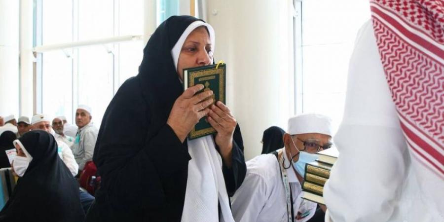وصول طلائع الحجاج الإيرانيين إلى مطار عرعر - لايف نيوز